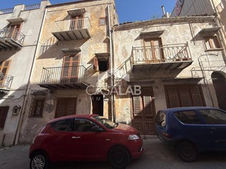 Trilocale in Vendita a Carini, 17'000&euro;, 70 m²