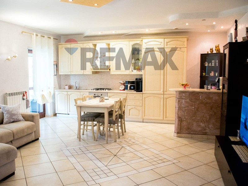 Trilocale in Vendita a Cosenza, 139'000&euro;, 115 m²