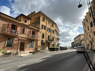 Bilocale in Vendita a Marino, 119'000&euro;, 64 m², arredato
