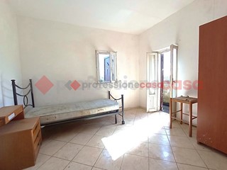 Quadrilocale in Vendita a Aprilia, 39'000&euro;, 98 m²