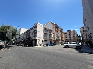 Quadrilocale in Vendita a Messina, 175'000&euro;, 140 m²