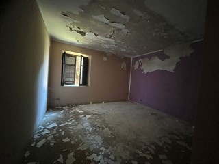 Quadrilocale in Vendita a Palermo, 125'000&euro;, 120 m²