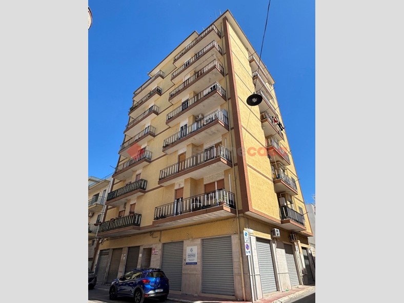 Trilocale in Vendita a San Giorgio Ionico, 78'000&euro;, 115 m²