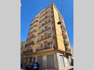 Trilocale in Vendita a San Giorgio Ionico, 78'000&euro;, 115 m²