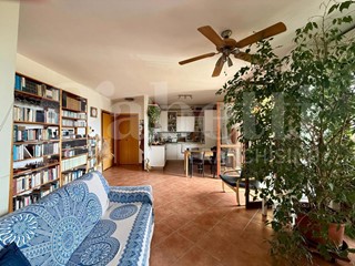 Trilocale in Vendita a Firenze, 255'000&euro;, 70 m², con Box