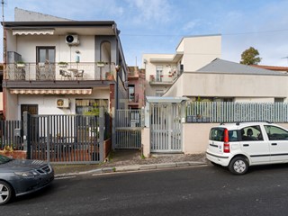 Bilocale in Vendita a Catania, zona Galermo, 60'000&euro;, 65 m²