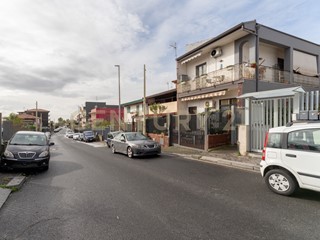 Quadrilocale in Vendita a Catania, zona Galermo, 120'000&euro;, 130 m²