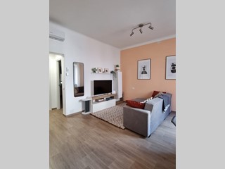 Appartamento in Affitto a Genova, zona Sestri Ponente, 900&euro;, 62 m², arredato