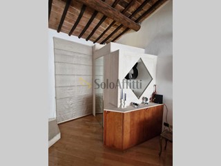 Quadrilocale in Affitto a Siena, zona Centro storico, 1'150&euro;, 93 m², arredato