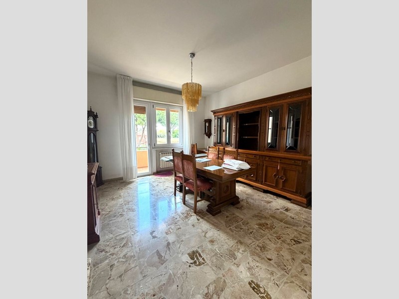 Quadrilocale in Vendita a Senigallia, zona Centro, 249'000&euro;, 100 m², con Box