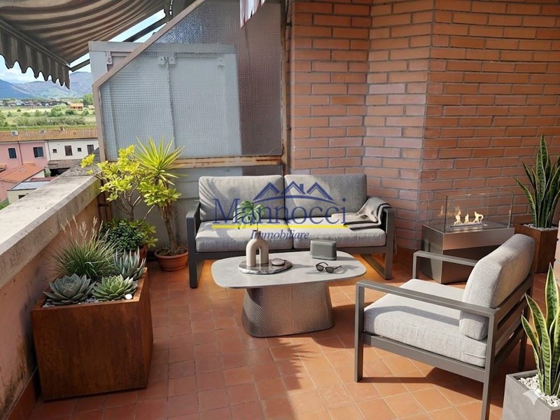 Appartamento in Vendita a Pisa, 275'000&euro;, 112 m², con Box