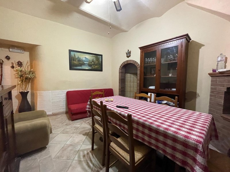 Appartamento in Vendita a San Miniato, 127'000&euro;, 100 m², con Box