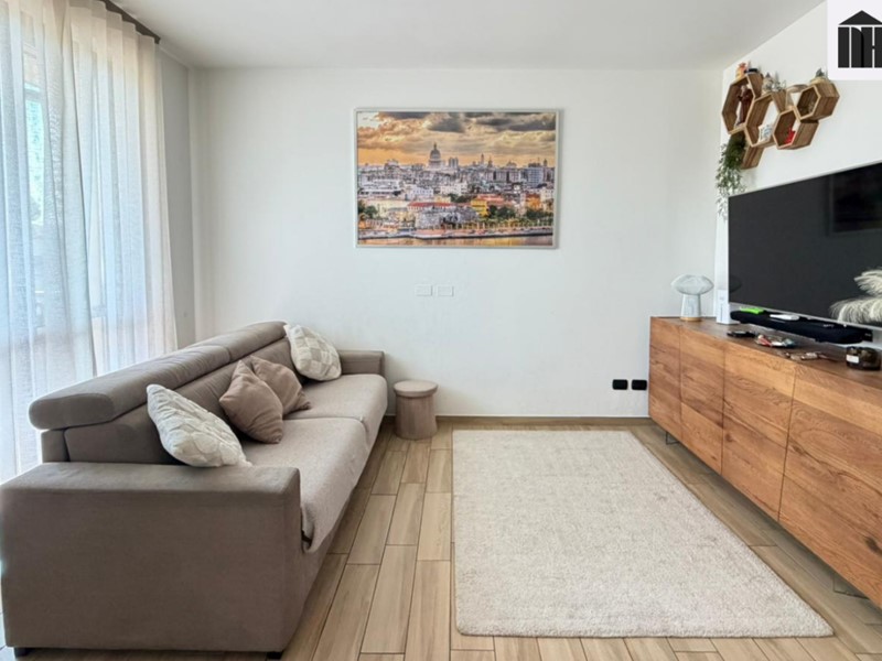 Quadrilocale in Vendita a Santa Croce sull'Arno, 210'000&euro;, 88 m², con Box