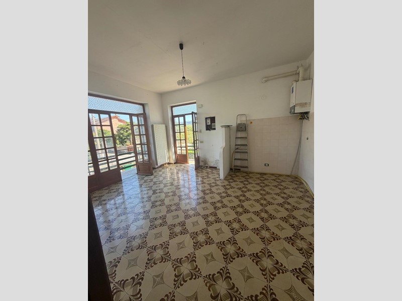 Quadrilocale in Vendita a Castelnuovo Magra, zona Molicciara, 139'000&euro;, 70 m²