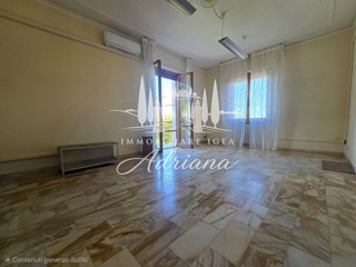 Quadrilocale in Vendita a Monteriggioni, zona Montarioso, 275'000&euro;, 125 m²