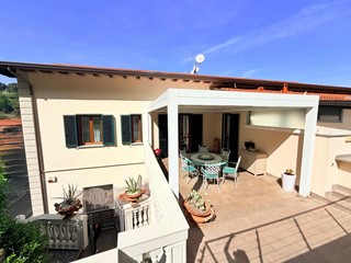 Quadrilocale in Vendita a Massa, 470'000&euro;, 120 m², arredato