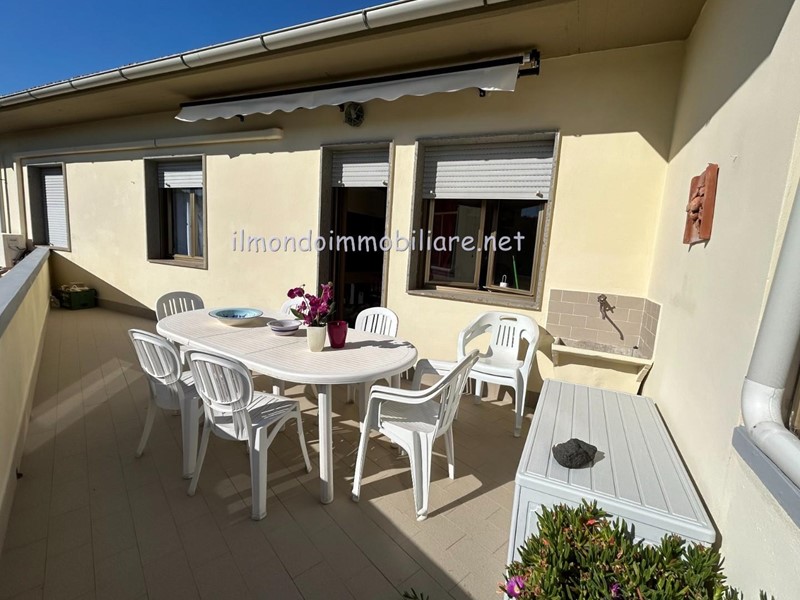 Trilocale in Vendita a Rosignano Marittimo, 220'000&euro;, 60 m², arredato