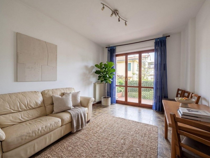 Trilocale in Vendita a Massa, zona Ronchi, 250'000&euro;, 71 m², arredato