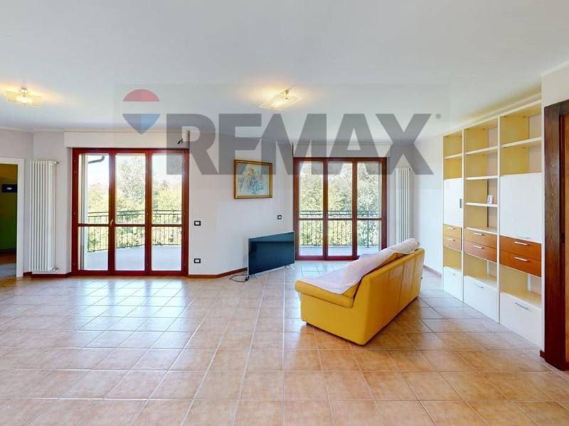 Quadrilocale in Vendita a Pavia, 399'000&euro;, 160 m²