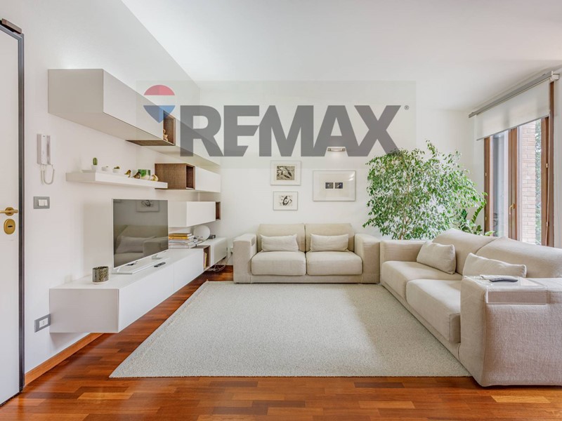 Appartamento in Vendita a Parma, 300'000&euro;, 115 m²