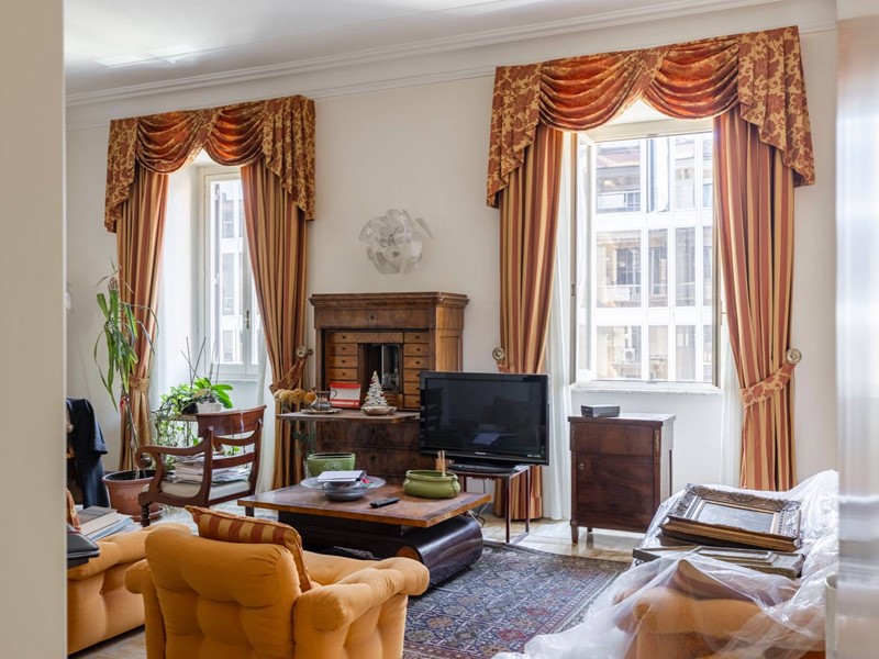 Appartamento in Affitto a Roma, 4'200&euro;, 200 m²