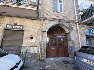 Trilocale in Vendita a Napoli, 63'000&euro;, 70 m²
