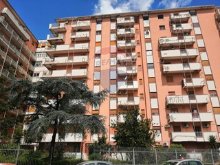 Quadrilocale in Affitto a Palermo, 750&euro;, 91 m²