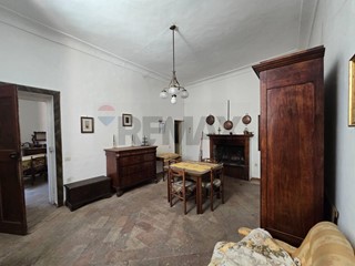 Appartamento in Vendita a Sassoferrato, 120'000&euro;, 150 m²