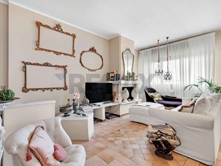 Attico in Vendita a Monza, 600'000&euro;, 187 m²