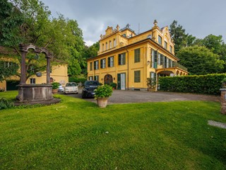 Appartamento in Vendita a Torino, 990'000&euro;, 203 m²