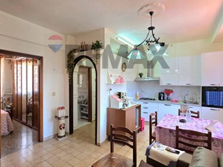 Quadrilocale in Vendita a Palermo, 58'000&euro;, 66 m²