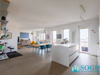 Quadrilocale in Vendita a Monza, 375'000&euro;, 152 m²