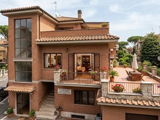 Appartamento in Vendita a Roma, 150'750&euro;, 120 m²