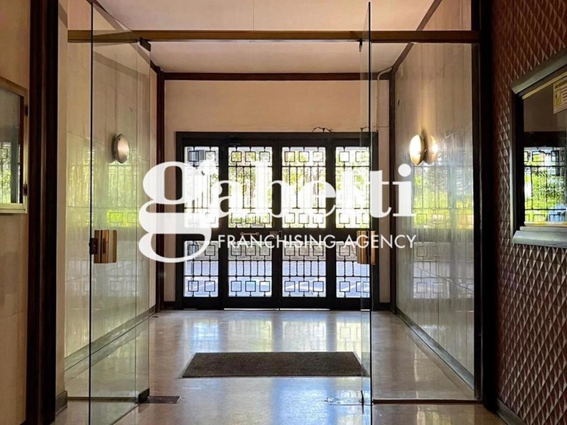 Bilocale in Vendita a Roma, 239'000&euro;, 68 m²