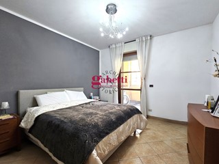 Trilocale in Vendita a Firenze, 270'000&euro;, 76 m², arredato, con Box