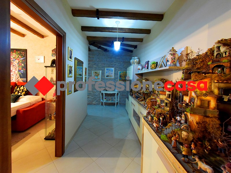 Quadrilocale in Vendita a San Nicola la Strada, 270'000&euro;, 95 m², con Box