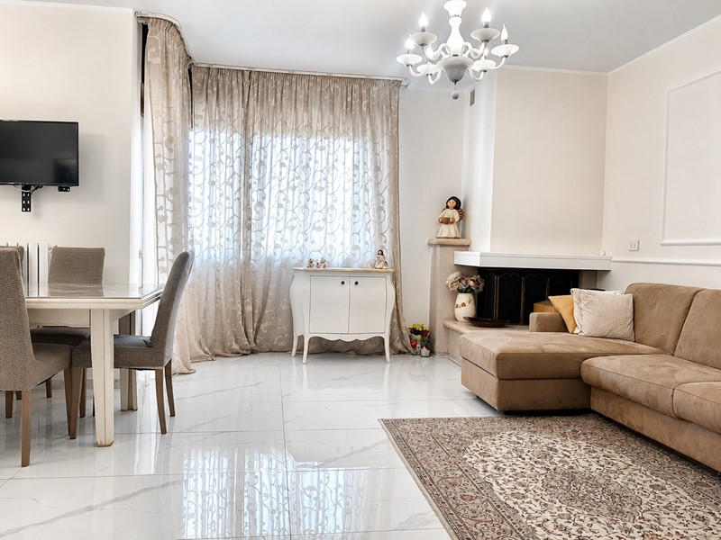 Trilocale in Vendita a Torino, 250'000&euro;, 110 m²