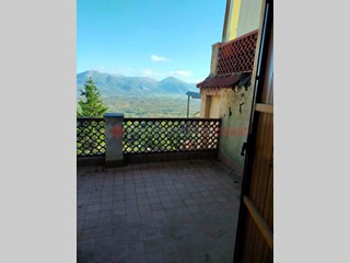Bilocale in Vendita a Vallinfreda, 17'000&euro;, 37 m², arredato