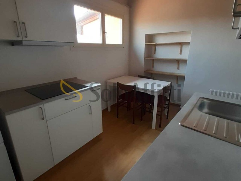 Bilocale in Affitto a Brescia, zona Brescia Antica, 700&euro;, 53 m², arredato