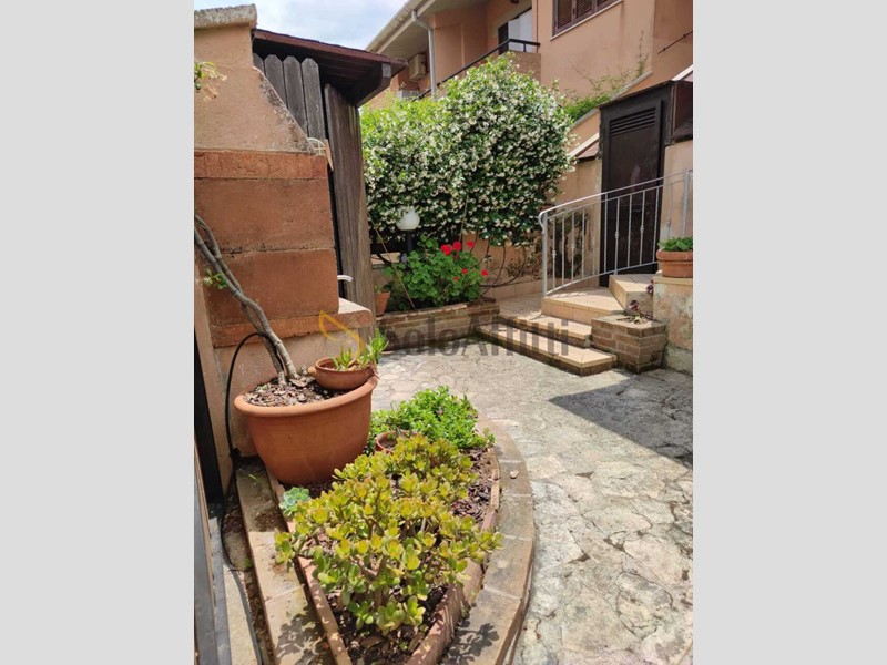 Quadrilocale in Affitto a Fondi, 70 m², arredato