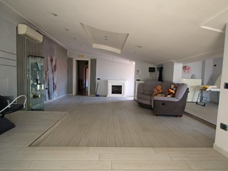 Bilocale in Vendita a Succivo, 100'000&euro;, 115 m²