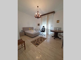 Trilocale in Affitto a Siena, zona Acquacalda Petriccio Uncinello, 700&euro;, 67 m², arredato