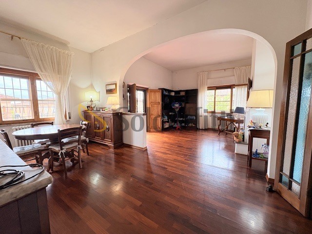 Quadrilocale in Affitto a Siena, zona Fuori Porta Romana, 1'000&euro;, 100 m², arredato, con Box