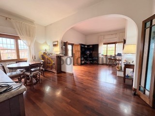 Quadrilocale in Affitto a Siena, zona Fuori Porta Romana, 1'000&euro;, 100 m², arredato, con Box