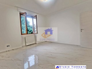 Trilocale in Vendita a Paderno Dugnano, 168'000&euro;, 95 m²