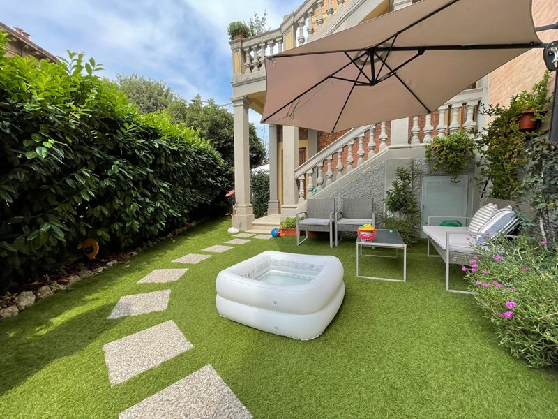 Appartamento in Affitto a Siena, 1'500&euro;, 140 m², arredato, con Box