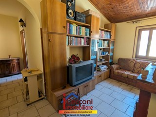 Appartamento in Vendita a Cerreto Guidi, 90'000&euro;, 90 m², arredato