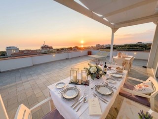 Attico in Vendita a Camaiore, zona Lido di Camaiore, 520'000&euro;, 75 m²