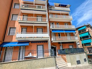 Bilocale in Affitto a Arenzano, 51 m²