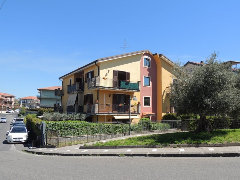Quadrilocale in Vendita a Mascalucia, 210'000&euro;, 107 m²
